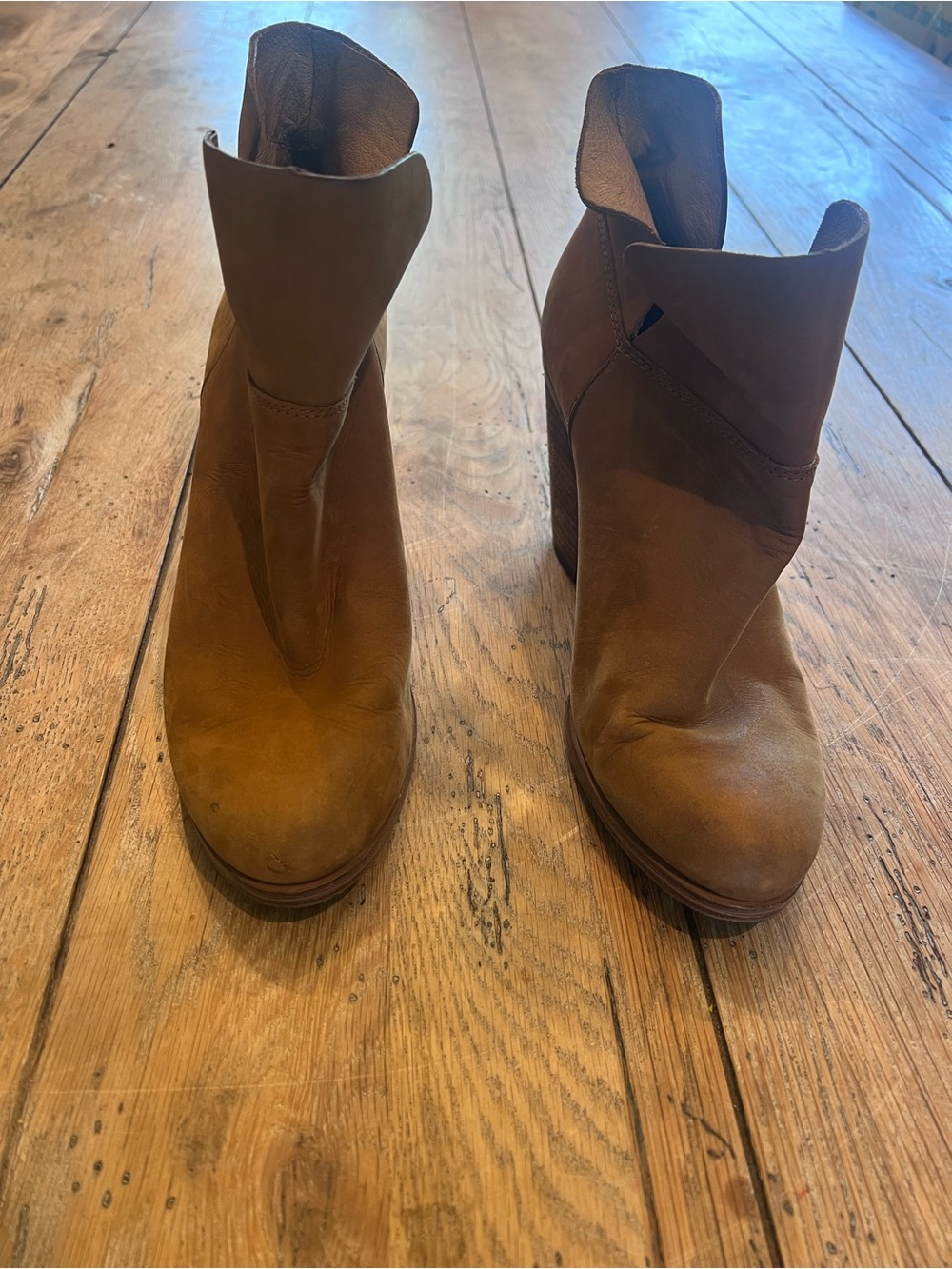 Vince Camuto VC-HELIX Women's Brown Leather Zip Ankle Boot Round Toe US 8.5 M